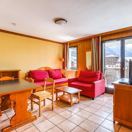 Location Is Ideal For This Apartment In Chamonix Chamonix